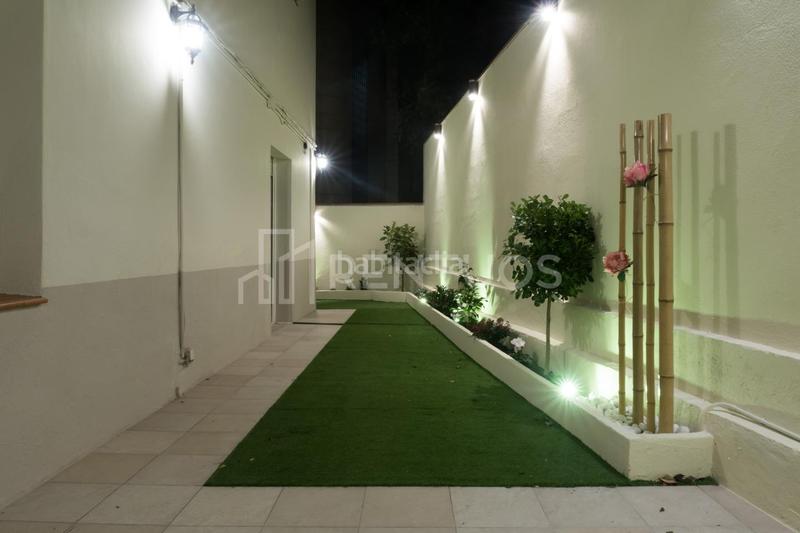 Foto 84f30777-d4a2-4b63-8e30-ac1fd1dbd29b. Alquiler planta baja encantadora planta baja con jardín en el tranquilo viaducto de vallcarca en Barcelona