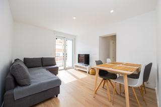 Location Appartement  Del arroyo belincoso. Piso recién reformado y amueblado en vinateros