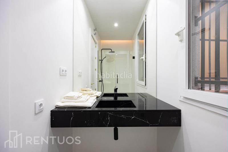 Foto f0c43fa1-d78c-4f95-a1b8-76175e288688. Affitto appartamento in Jerónimos Madrid
