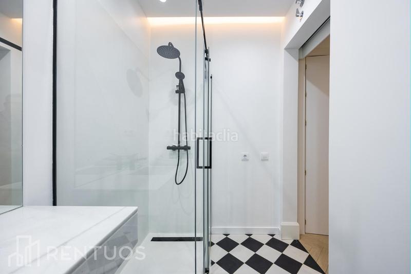 Foto 1a497b6c-1715-475d-84d4-3f58dcd774b9. Alquiler piso exclusivo piso de diseño en el corazón en Madrid