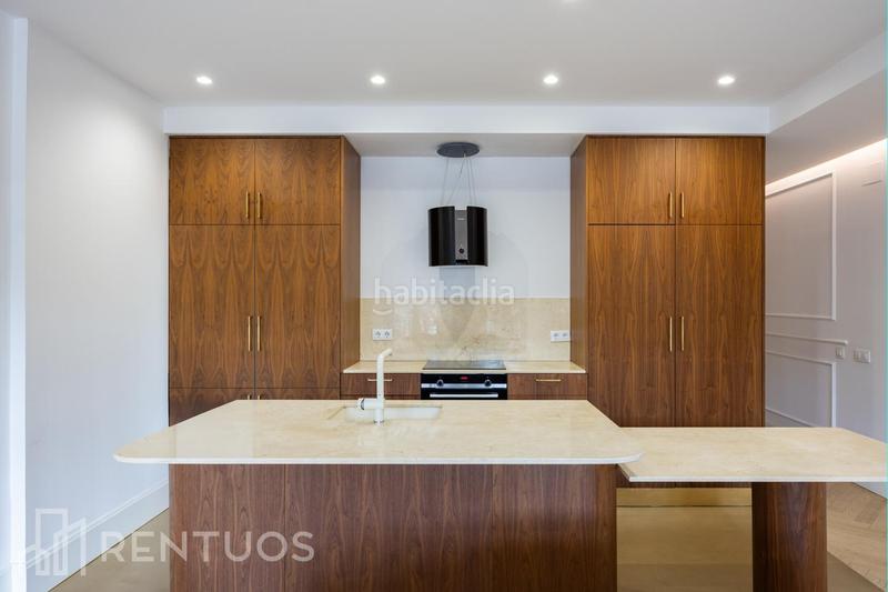 Foto 05b246d8-2e5c-49c1-a740-3a16bfb91a13. Location appartement dans Jerónimos Madrid