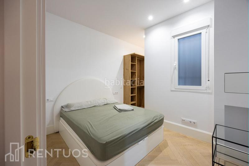 Foto 42e93507-9bfc-4f6e-b55b-92ff2bfed74e. Location appartement dans Jerónimos Madrid