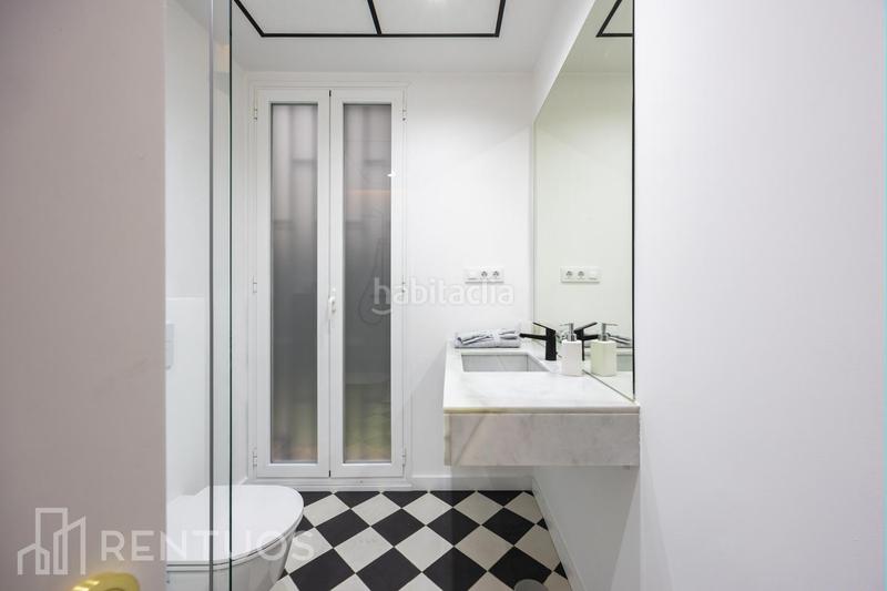 Foto 61316c6e-4c44-4fef-8ffc-81a20a78fe73. Location appartement dans Jerónimos Madrid