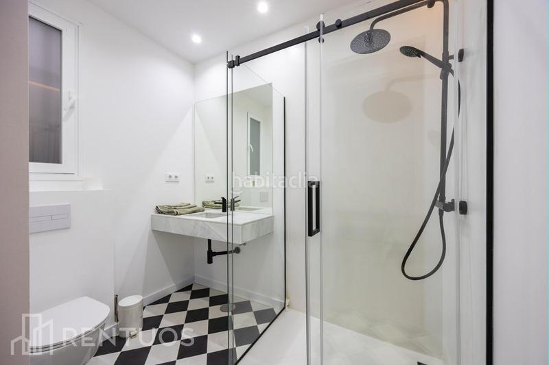 Foto b6aabebc-68bb-4d74-9335-f0d9844b820e. Location appartement dans Jerónimos Madrid