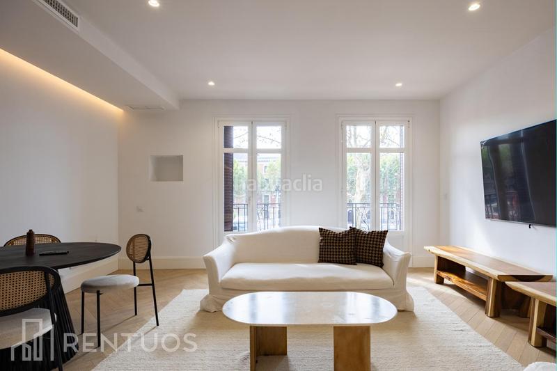 Foto 09dfdef6-6757-405f-b3a3-4610c9d90058. Miete etagenwohnung in Jerónimos Madrid