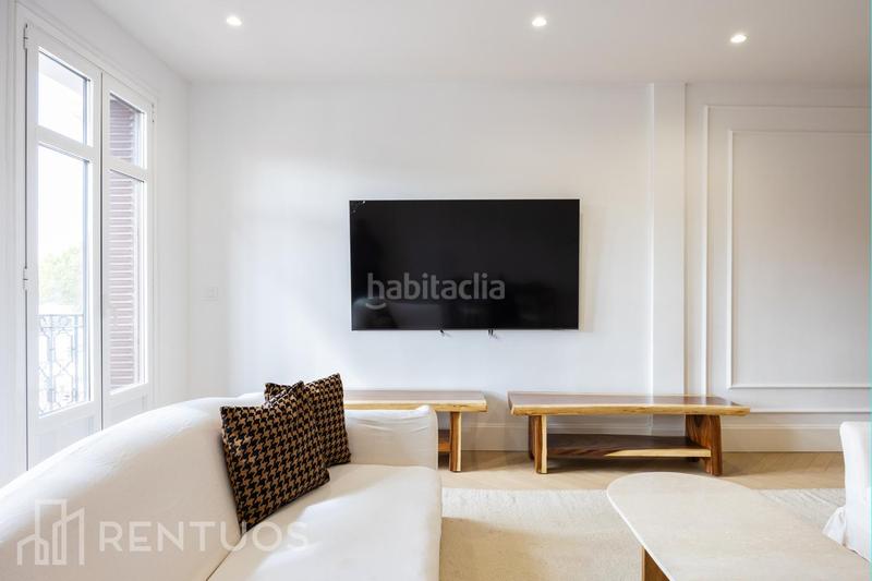 Foto f4500827-7c78-4995-83dc-c44be72a69d2. Miete etagenwohnung in Jerónimos Madrid