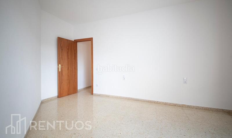 Foto 8361a783-1cdb-438e-abe4-26c391ee4777. Alquiler piso  amplio con terraza y garaje en alquiler en Esplugues de Llobregat