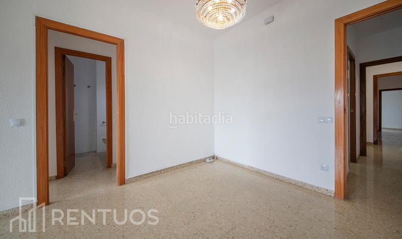 Foto 530b0933-00da-4ac1-917a-b87b287c0272. Location appartement avec parking dans Centre Esplugues de Llobregat