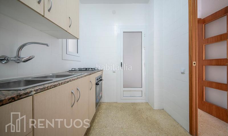 Foto 01ce19f0-7e31-4bc7-a1e2-96bc16d7dc3f. Rent flat with parking in Centre Esplugues de Llobregat