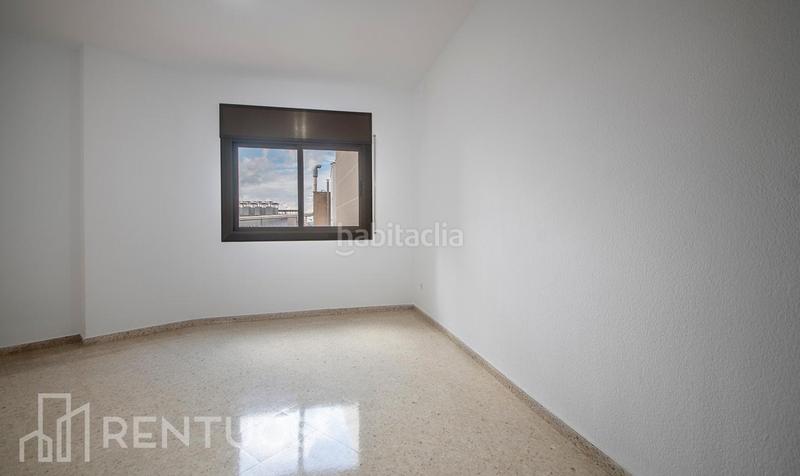 Foto 3eed4bb0-546a-41ba-ace6-50a9311b59e7. Rent flat with parking in Centre Esplugues de Llobregat