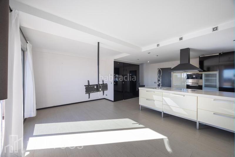 Foto 40a5a2aa-41a8-42c6-ae5b-ec60c7ba946c. Location appartement avec chauffage parking piscine dans Madrid