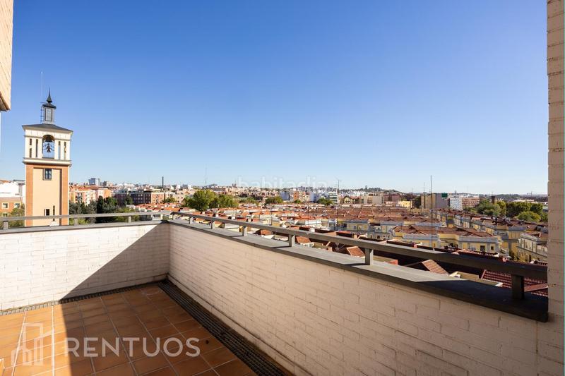 Foto b1766cdd-5f2e-45cd-8a30-9df0502f2384. Location appartement avec chauffage parking piscine dans Madrid