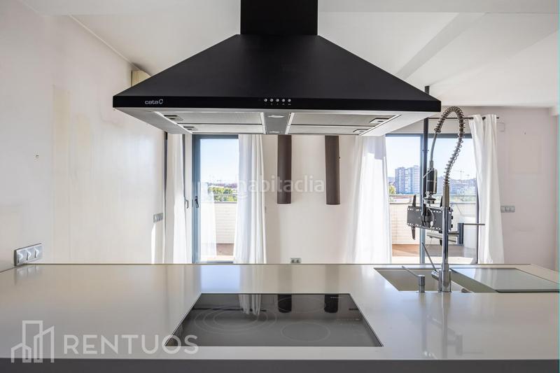 Foto baa6cda7-fad3-4f28-9b25-9cea6a3d2c54. Miete etagenwohnung mit heizung parking pool in Chopera Madrid