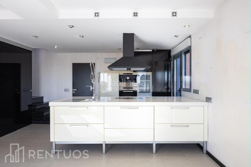 Foto 87a73d48-a8b2-4b4d-af9d-243362baecb9. Rent flat with heating parking pool in Chopera Madrid