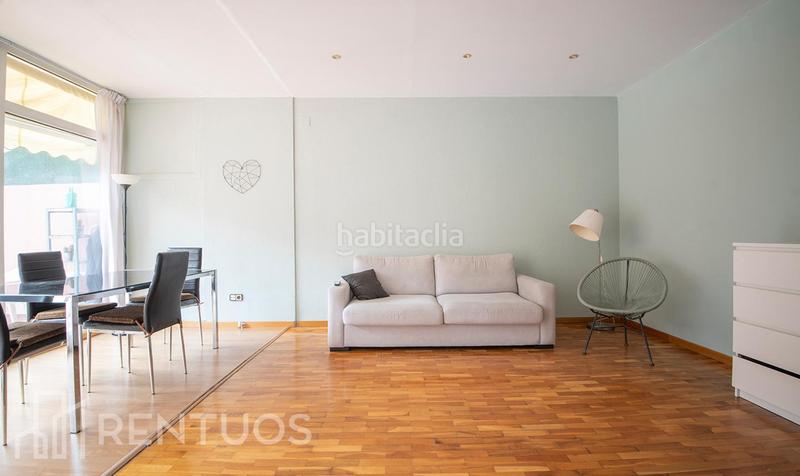 Foto f88963f3-4b21-4c1f-ab02-b7b3953dd4df. Alquiler planta baja exclusiva planta baja con amplia terraza en leixample en Barcelona