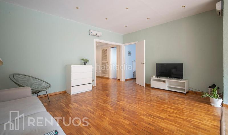 Foto eec12da8-48fd-470f-821a-8bb2fa9ea92c. Rent ground floor in La Nova Esquerra de l´Eixample Barcelona