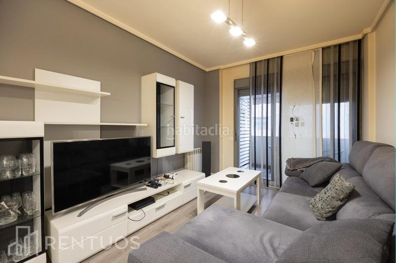 Foto e7c7e728-feae-439f-9d3d-1d13599881b0. Rent flat with parking pool in Parque Oeste-Fuente Cisneros Alcorcón