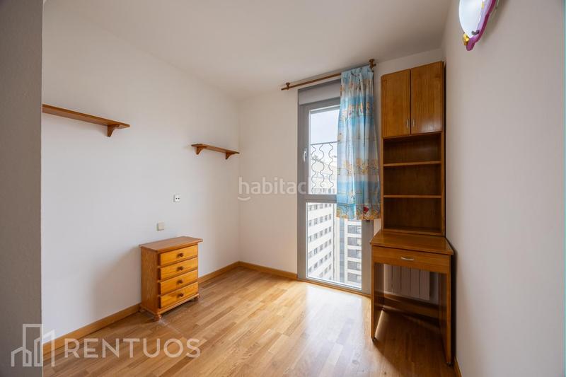 Foto 7b6da577-9165-4ed8-b1a3-274a7e8deb3f. Alquiler piso ático con terraza y piscina en ensanche de vallecas en Madrid