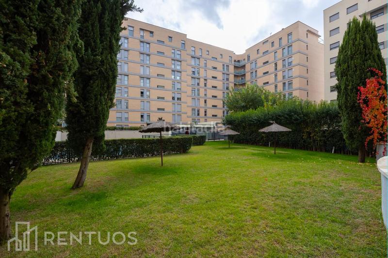 Foto f78534e7-0ec9-44b0-945f-4890137bd3bb. Alquiler piso ático con terraza y piscina en ensanche de vallecas en Madrid