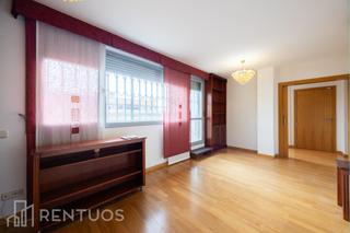 Location Appartement  Del ensanche de vallecas. Ático con terraza y piscina en ensanche de vallecas