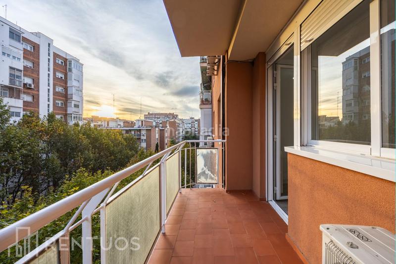 Foto e78502b9-a907-47c4-ad82-cf02c8ba1854. Alquiler piso vivienda luminosa con terraza en arganzuela en Madrid