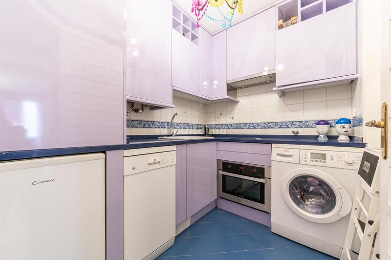 Foto 2985c038-14d5-4e16-843a-e3f73f79511d. Location appartement avec chauffage dans Sol Madrid