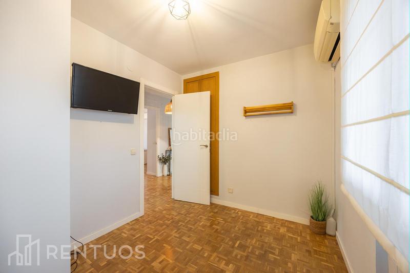 Foto 8c72ea0c-948b-437c-835d-86ec4ea27643. Rent flat with heating in San Isidro Madrid