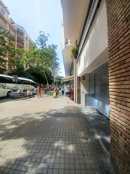 Foto 8fdb9ea8-274b-4251-8188-fd501b4fab5e. Autoparkplatz in Sagrada Família Barcelona