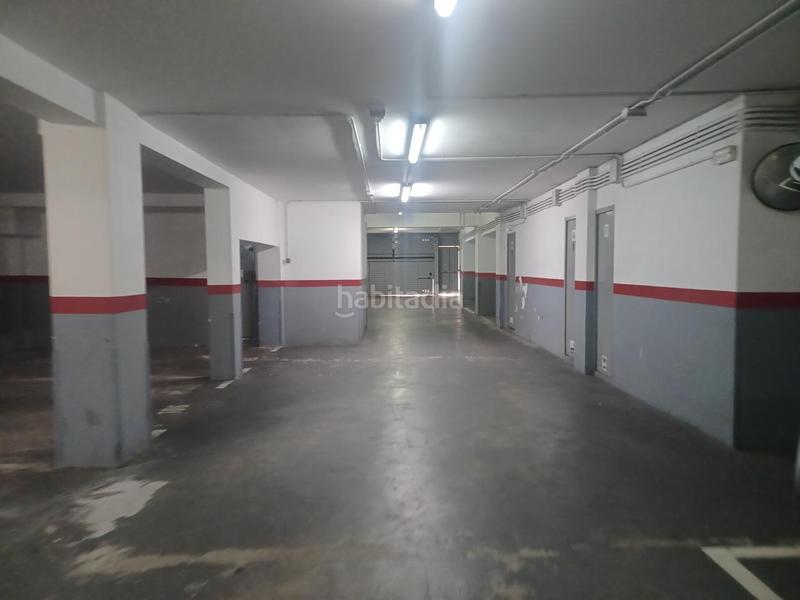 Foto fa5dfd1e-16d7-46ef-a5e5-559b94ff7067. Autoparkplatz in Sagrada Família Barcelona