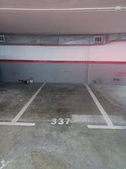 Car parking in Carrer de Provença