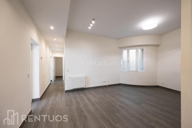 Foto 4f368049-0ecd-4291-9cf0-e336e7e79d76. Rent ground floor with heating in Argüelles Madrid