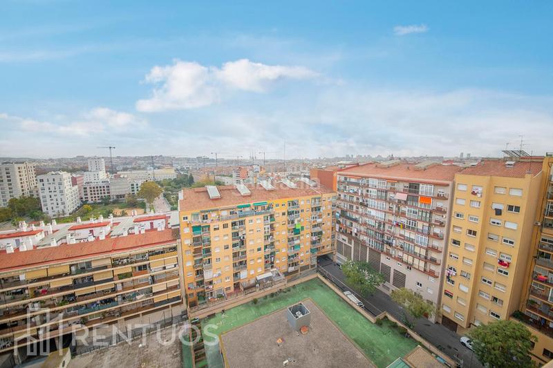 Foto fb5695ea-b8f4-4ef5-9945-c52a68444d4d. Location attique dans meridiana 586 dans Sant Andreu de Palomar Barcelona