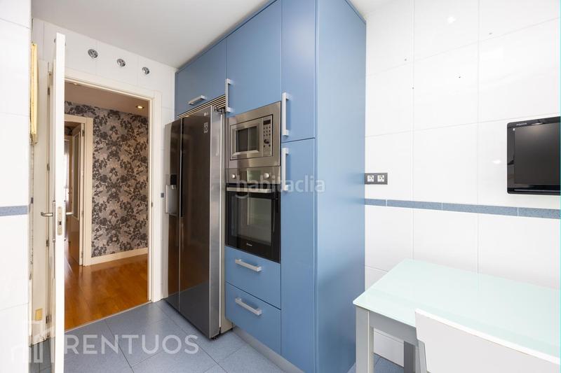 Foto 172c3fd0-200a-4e56-b952-dd2b4384ab76. Alquiler piso elegante piso con garaje y piscina en ensanche de vallecas en Madrid