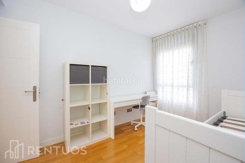 Foto b15e2e89-17d2-4480-8718-efb0bcdd0524. Alquiler piso elegante piso con garaje y piscina en ensanche de vallecas en Madrid