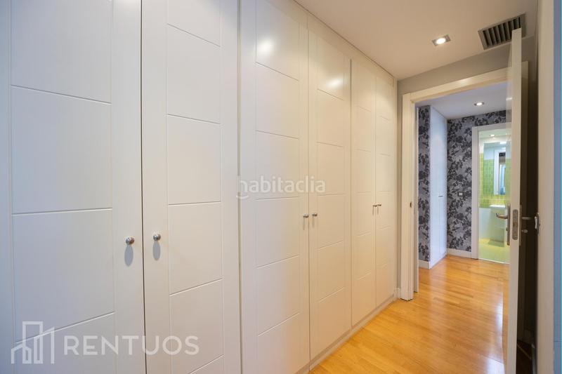 Foto d08ba482-9a9f-4ca8-bbba-ee7636d3454d. Alquiler piso elegante piso con garaje y piscina en ensanche de vallecas en Madrid