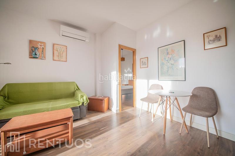 Foto 69536dcd-d64e-44f0-a9f0-995145888bd1. Alquiler piso luminoso y acogedor piso con terraza en leixample en Barcelona