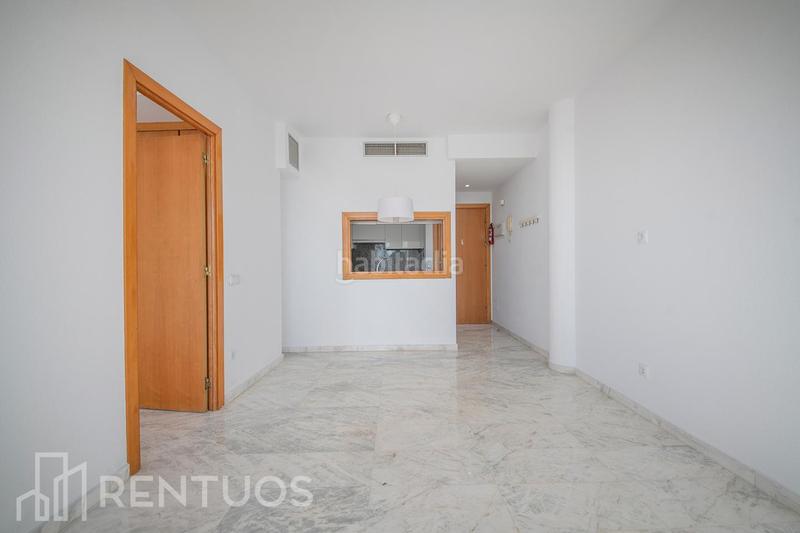 Foto 1df77842-5b61-45f3-a14f-f37b6e26ee3a. Affitto appartamento con piscina in Can Bou Castelldefels