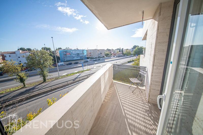 Foto 129fdbd5-6156-47a7-91f5-06ef3c31cf19. Rent flat with pool in Can Bou Castelldefels