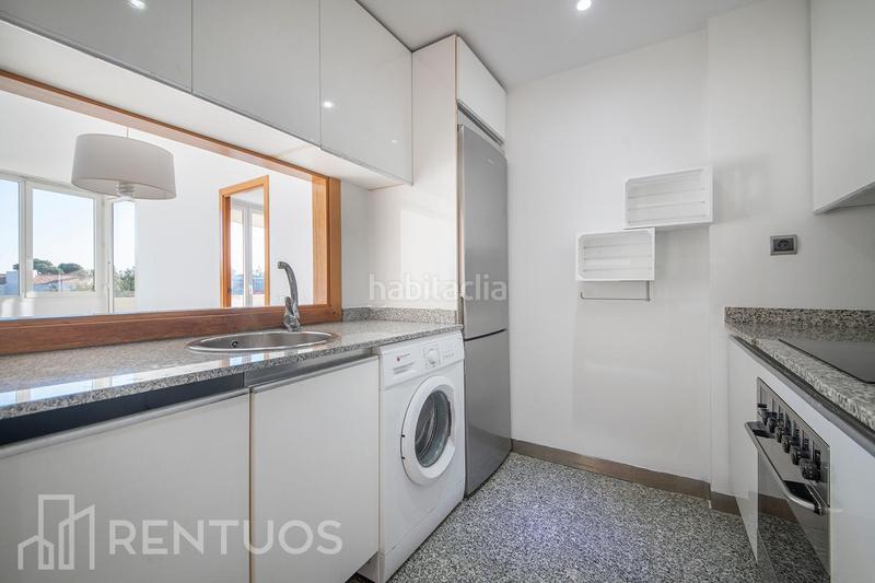 Foto b0d465d0-95dd-4874-a78a-6635f78171d2. Rent flat with pool in Can Bou Castelldefels
