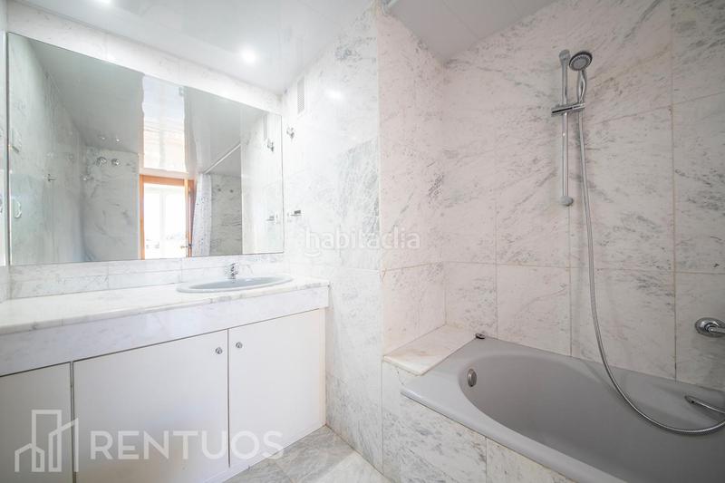 Foto f727445a-039f-42dd-8549-dae84c41f934. Rent flat with pool in Can Bou Castelldefels