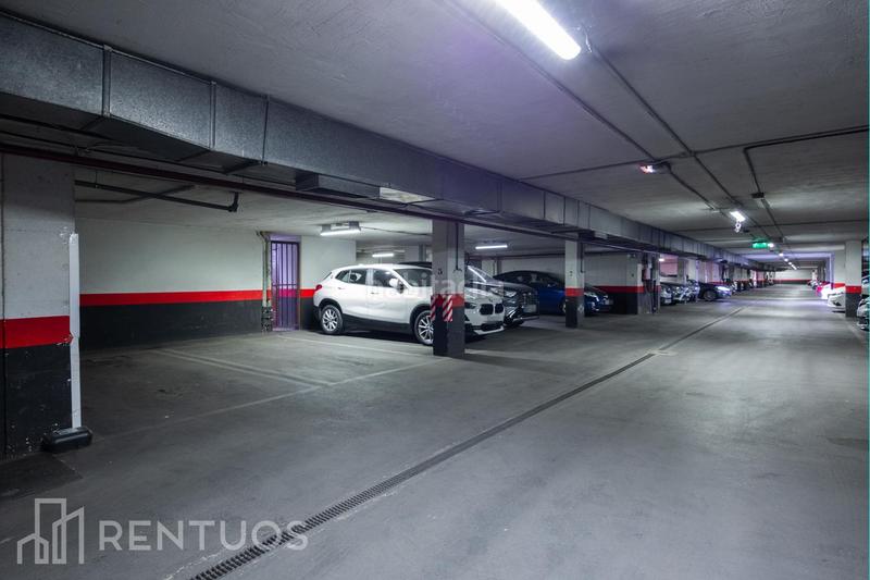 Foto f49772bf-b3ef-435d-871d-6d5878aba3fd. Rent flat with heating parking in Numancia Madrid