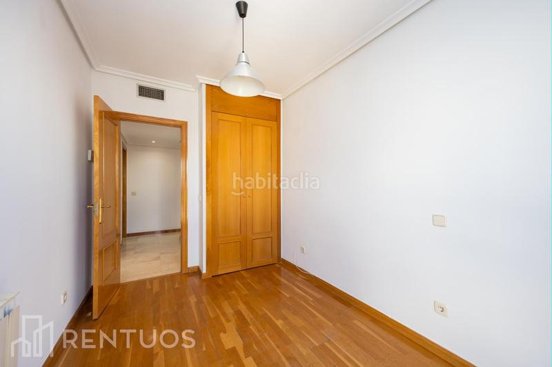 Foto 0409cd96-eb8c-4fab-a4c8-8ecf8bc5cd89. Location appartement avec chauffage parking piscine dans Madrid