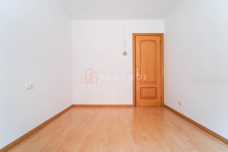 Foto 6a677d3b-0338-4c9b-8637-e3362a15c530. Planta baixa amb calefacció a El Coll Barcelona