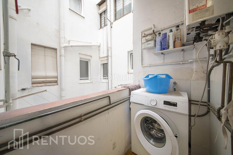 Foto c48681df-1c95-4161-9e87-f42374cf87c9. Pis amb calefacció a Barri de les Corts Barcelona