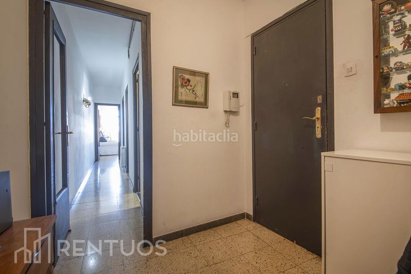 Foto d80212d6-0abe-42fe-9fe9-c0dec05af78e. Pis amb calefacció a Barri de les Corts Barcelona
