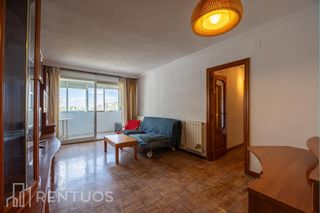 Location Appartement  De segovia. Acogedor piso en alquiler con terraza acristalada