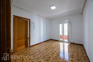 Affitto Appartamento  De san gumersindo. Amplio piso en ciudad lineal ideal para familias