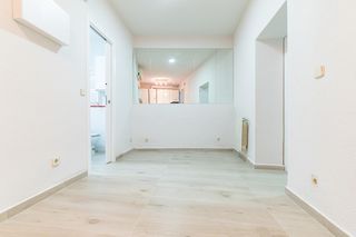 Rent Ground floor  Travesía de conde duque. Tranquilo y céntrico piso recién reformado en el distrito univer