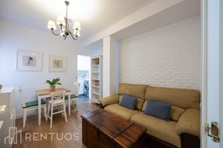 Lloguer Pis  De benidorm. Acogedor piso amueblado con patio privado en ciudad lineal