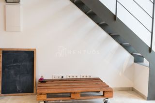 Rent Duplex in El Poble Sec - Parc de Montjuïc. Exclusiva vivienda completamente amueblada en poble sec